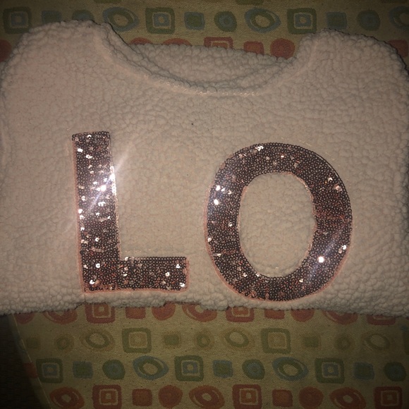 Love Sweater - Picture 1 of 3